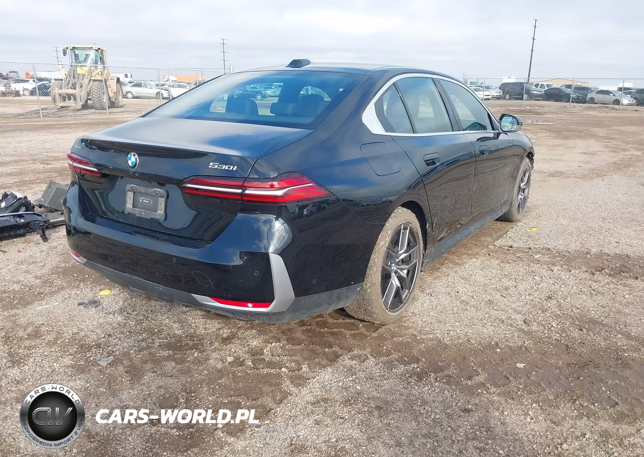 2027 BMW 530I VIN:WBA53FJ02VCY25216 - 4