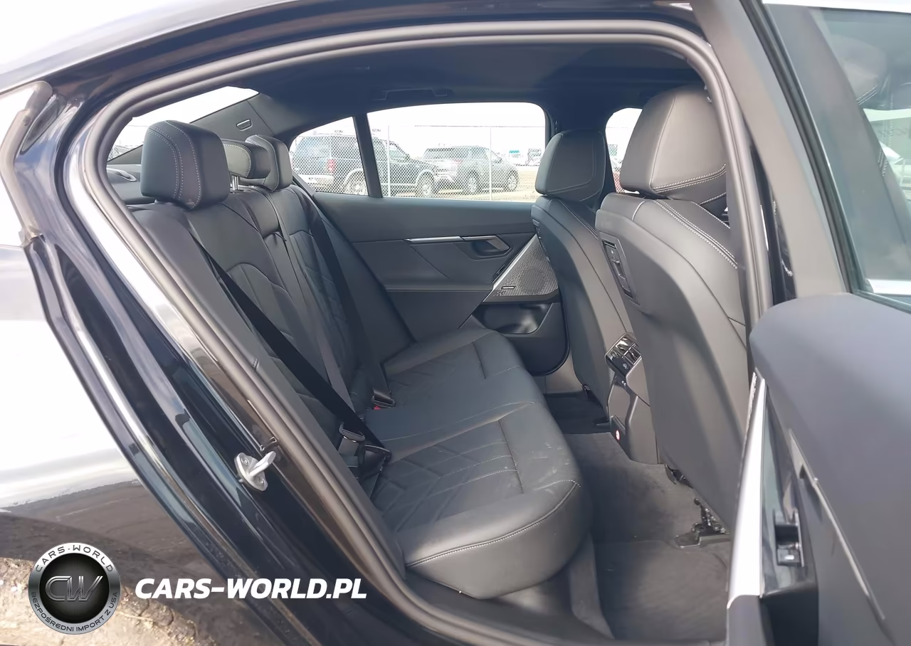 2027 BMW 530I VIN:WBA53FJ02VCY25216 - 8