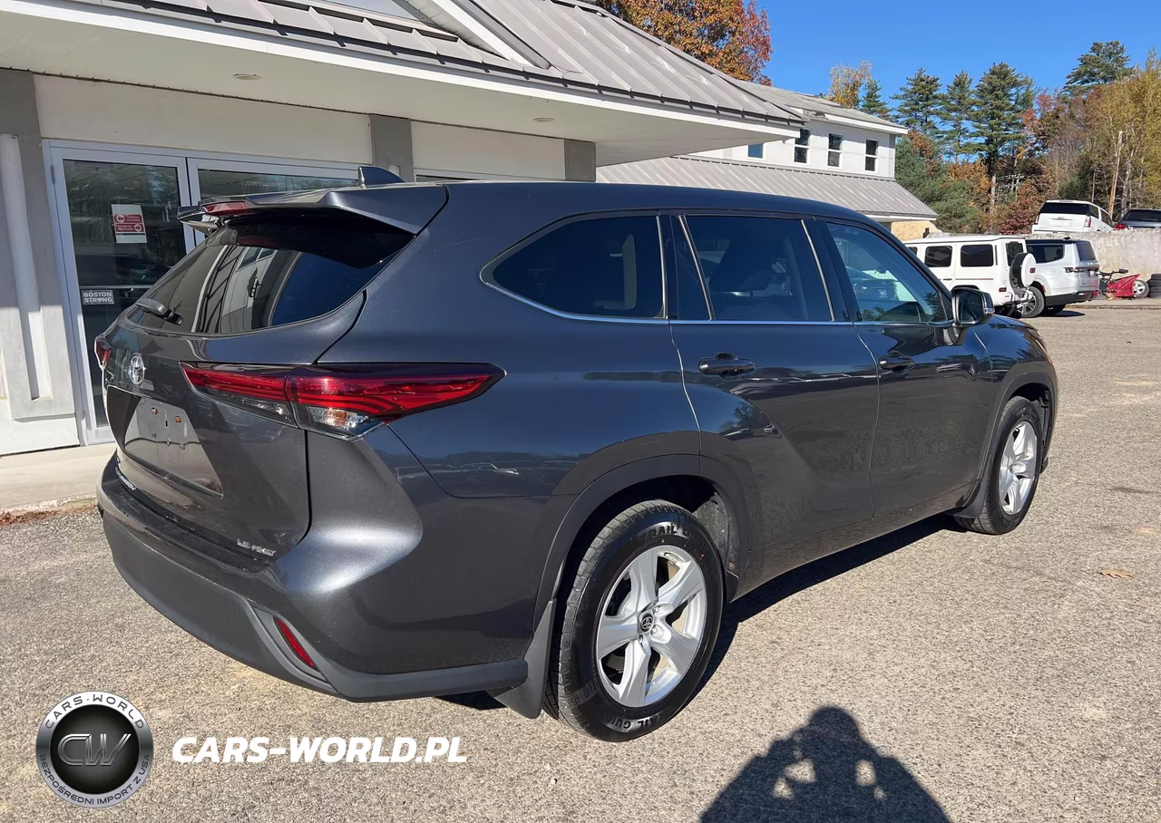 2020 Toyota Highlander Le VIN:5TDBZRBHXLS013491 - 4