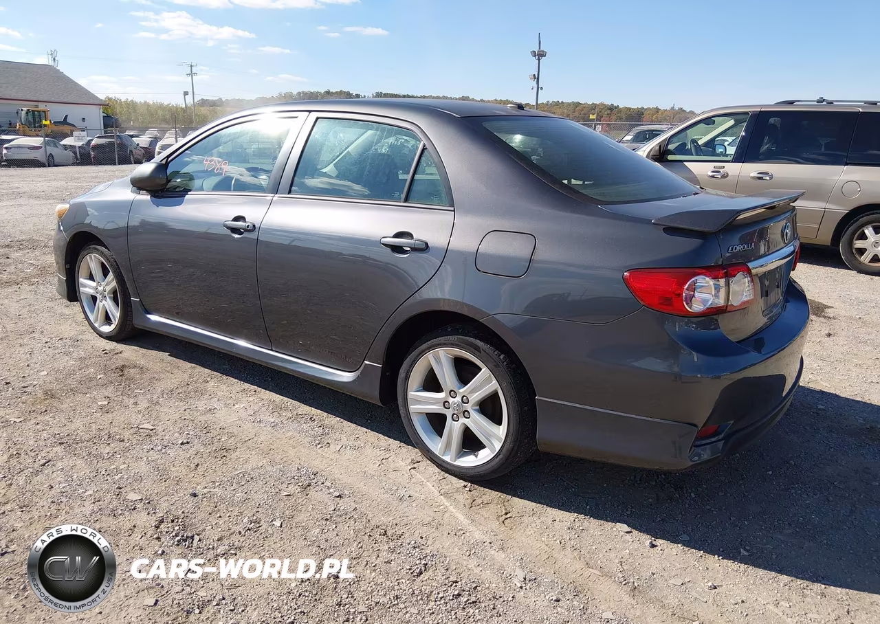 2013 Toyota Corolla S VIN:2T1BU4EE7DC027927 - 3