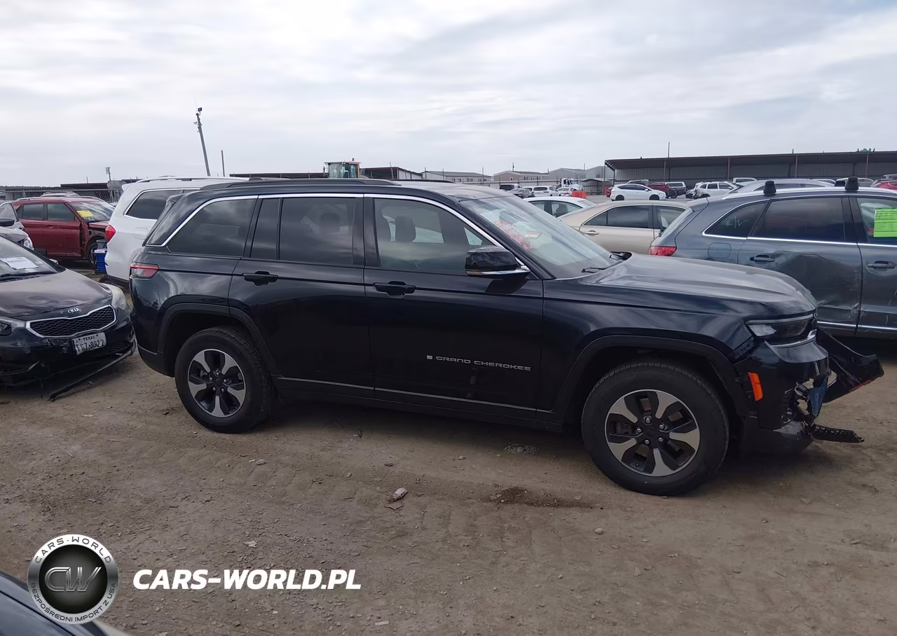 2024 Jeep Grand Cherokee 4Xe VIN:1C4RJYB66RC125097 - 13