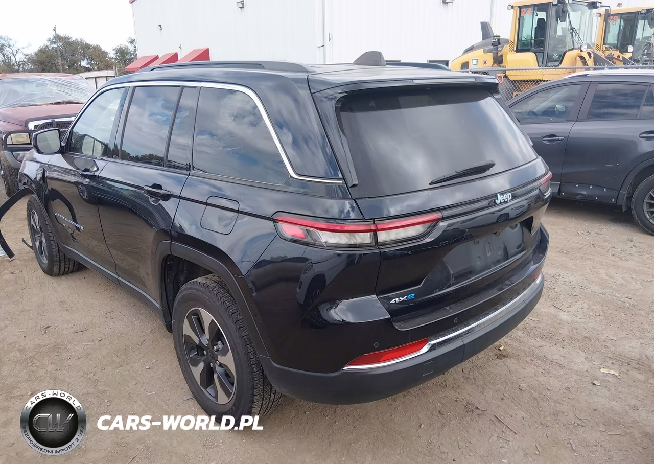 2024 Jeep Grand Cherokee 4Xe VIN:1C4RJYB66RC125097 - 3
