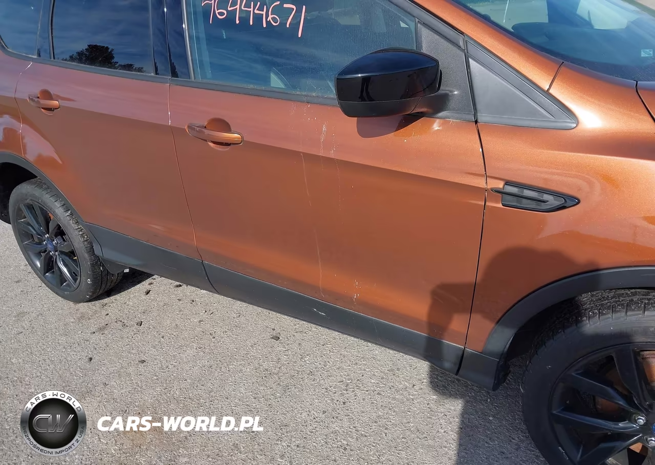 2017 Ford Escape Se VIN:1FMCU0G92HUB87229 - 6