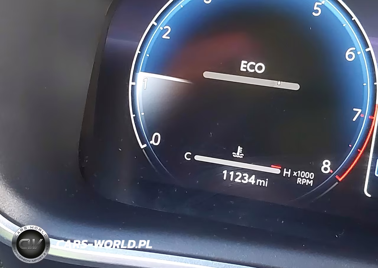 2026 Toyota Corolla Cross Xle VIN:7MUEAAAG8TV204640 - 16