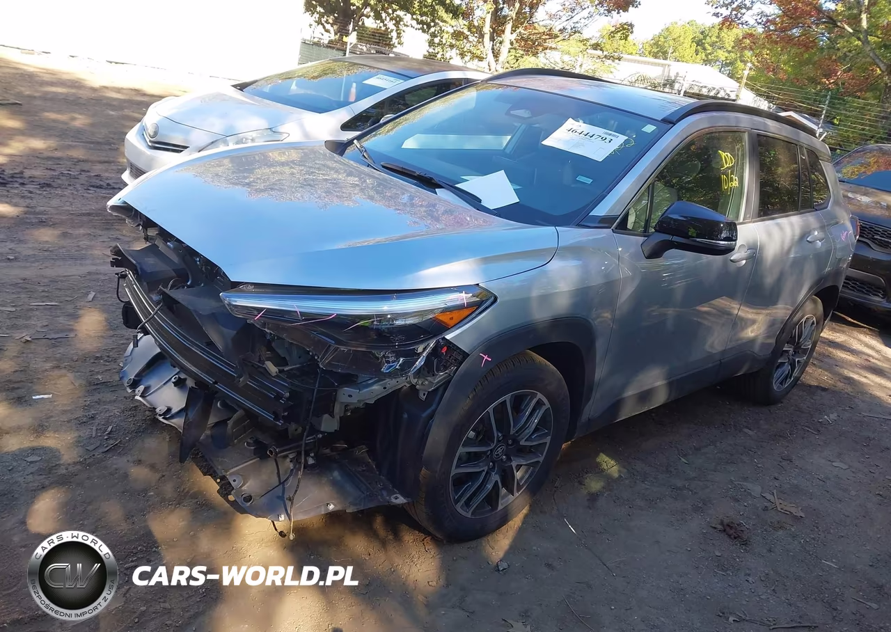 2026 Toyota Corolla Cross Xle VIN:7MUEAAAG8TV204640 - 2