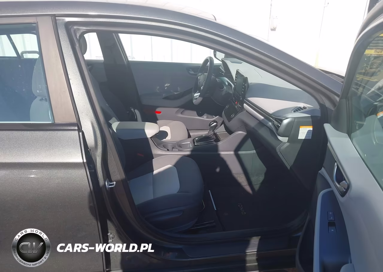 2020 Hyundai Ioniq Hybrid Blue VIN:KMHC65LC0LU220469 - 5
