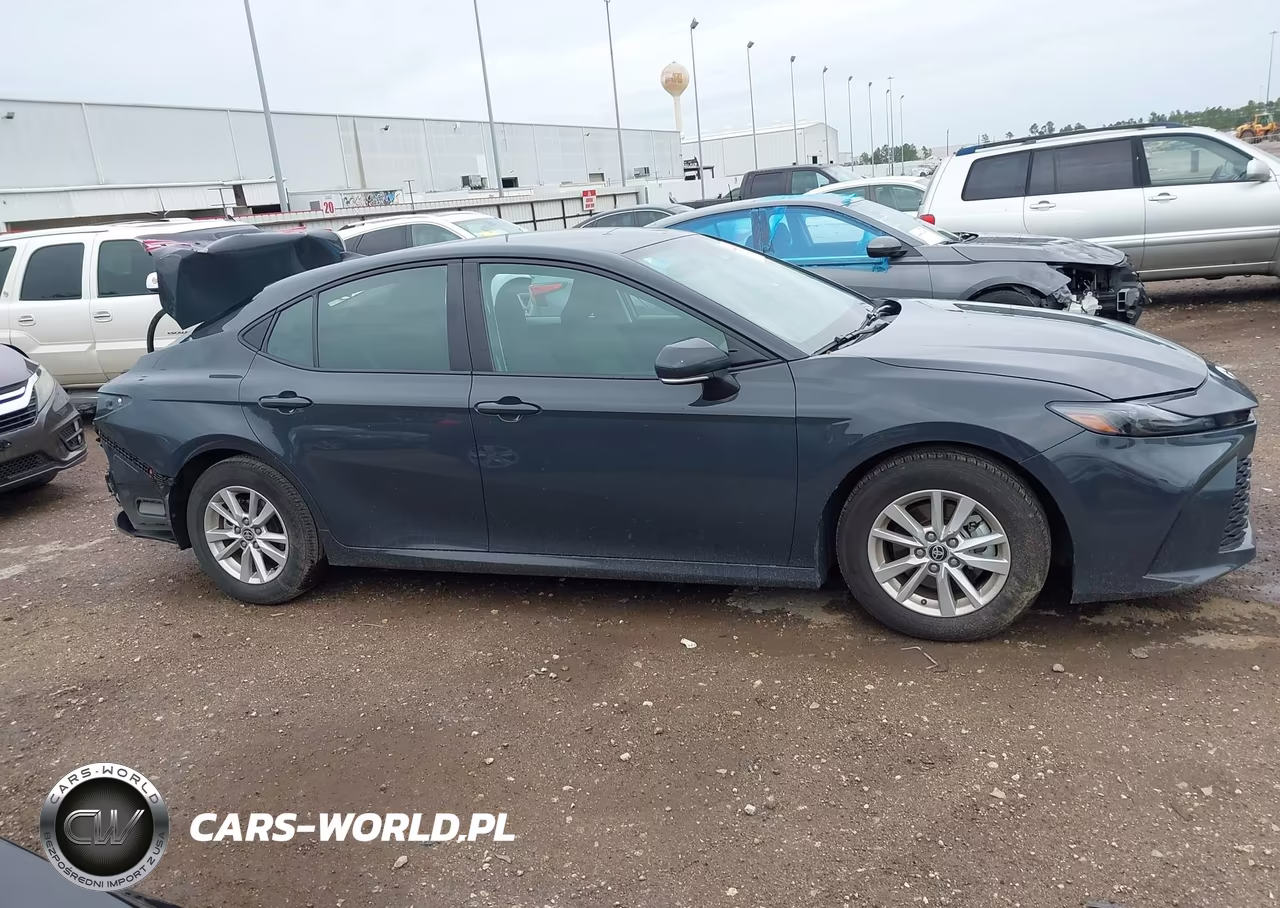 2025 Toyota Camry Le VIN:4T1DAACK8SU126776 - 14