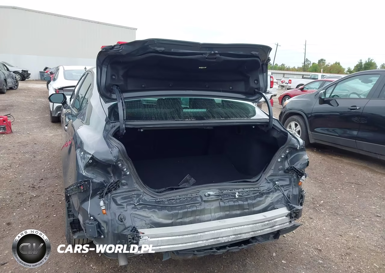 2025 Toyota Camry Le VIN:4T1DAACK8SU126776 - 6