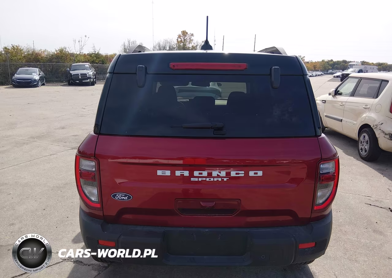 2026 Ford Bronco Sport Outer Banks VIN:3FMCR9CN9TRE65116 - 13