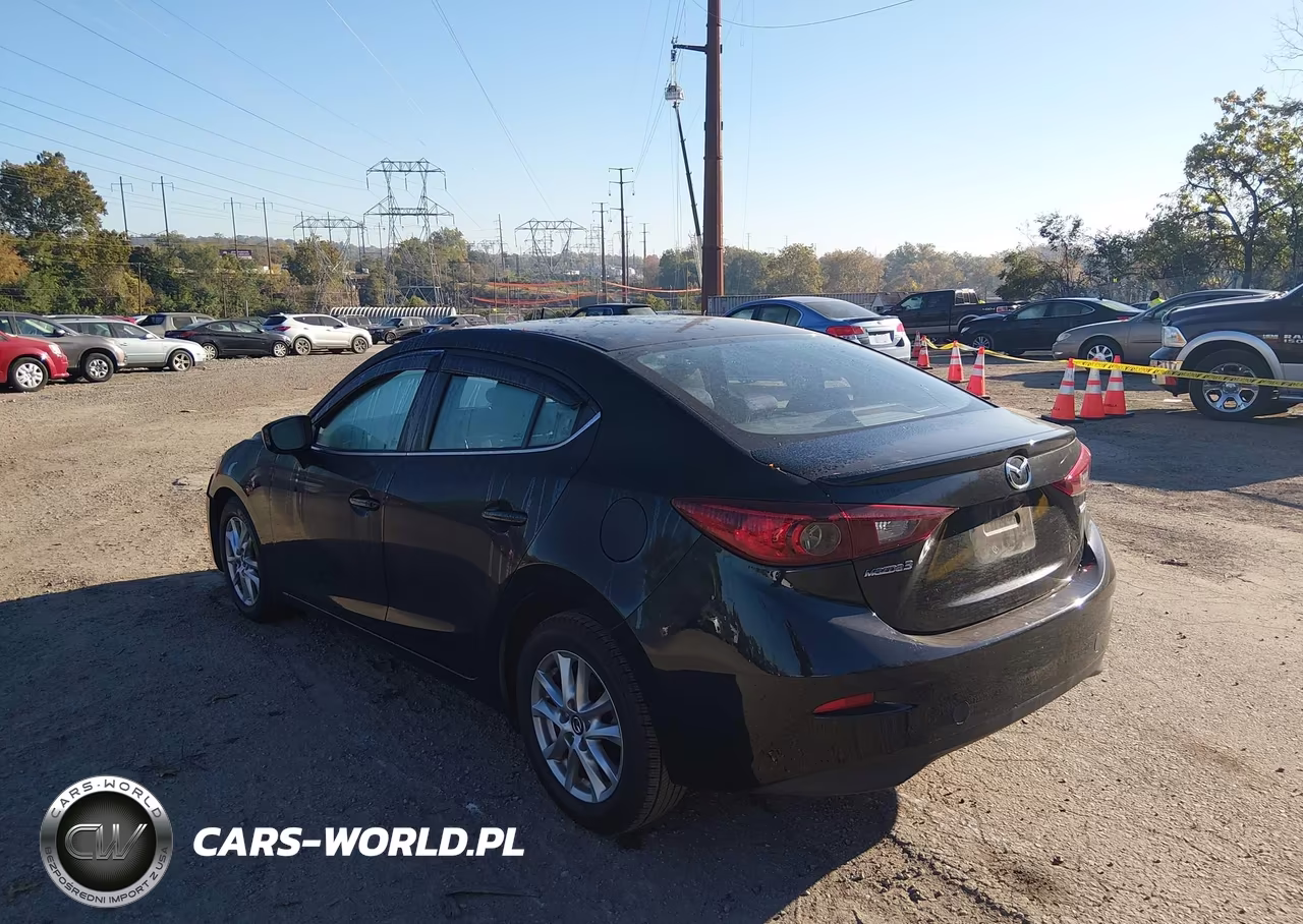 2016 Mazda Mazda3 I Touring VIN:JM1BM1V70G1348085 - 3
