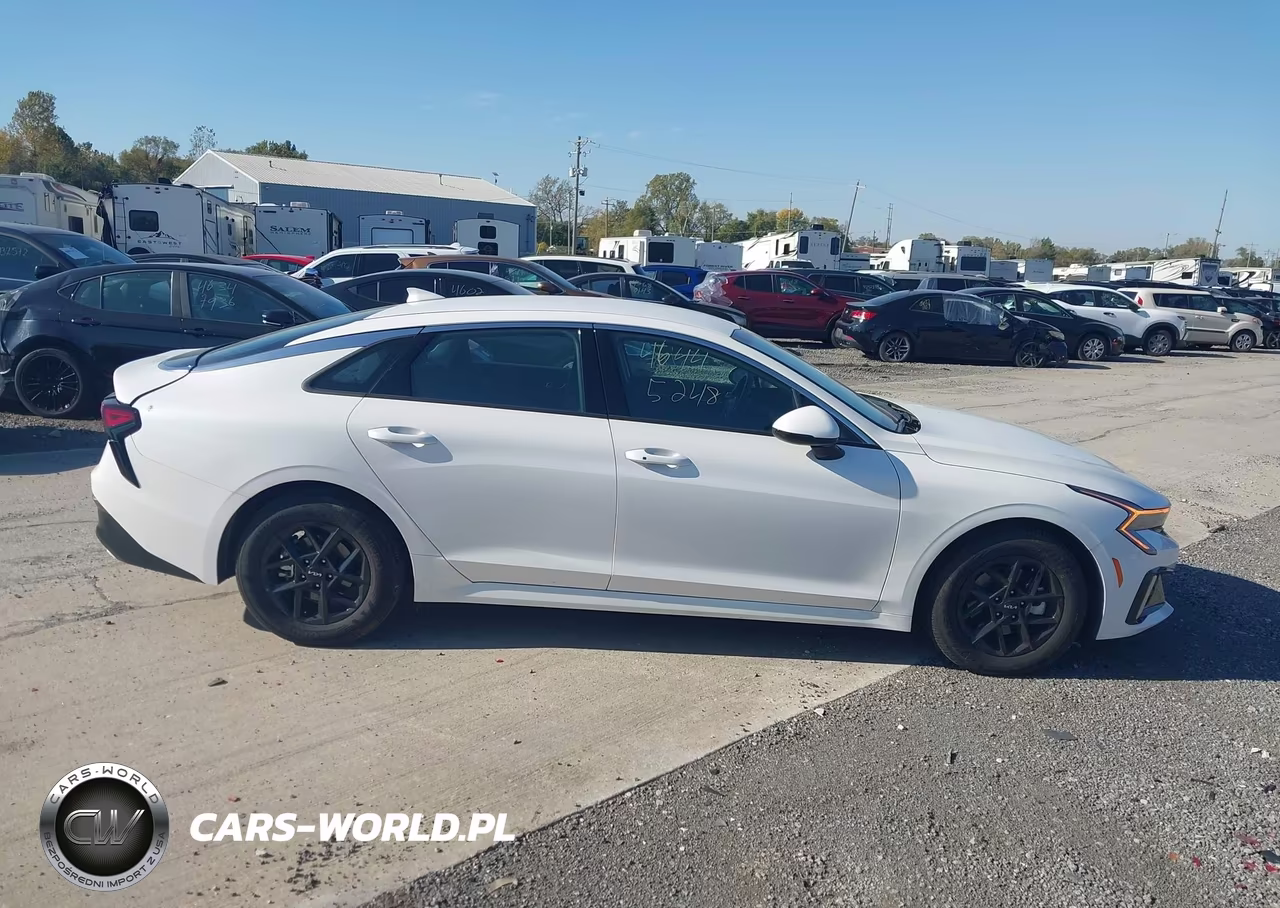 2026 Kia K5 Lxs Fwd VIN:KNAG24J76T5464698 - 13