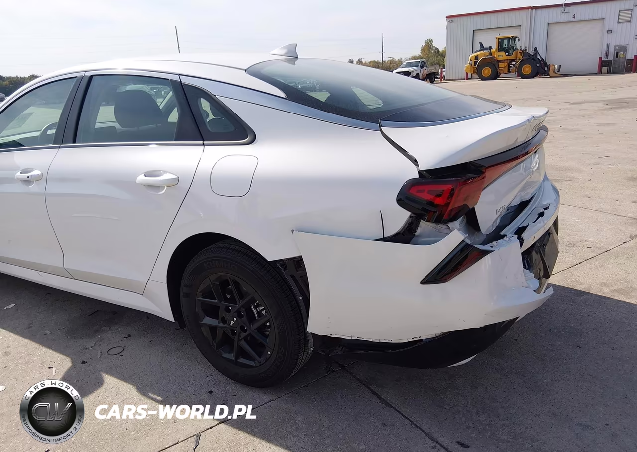 2026 Kia K5 Lxs Fwd VIN:KNAG24J76T5464698 - 17