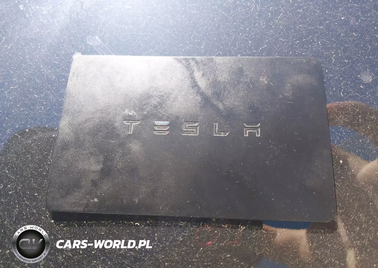 2018 Tesla Model 3 Long Range-Mid Range VIN:5YJ3E1EA8JF053005 - 9
