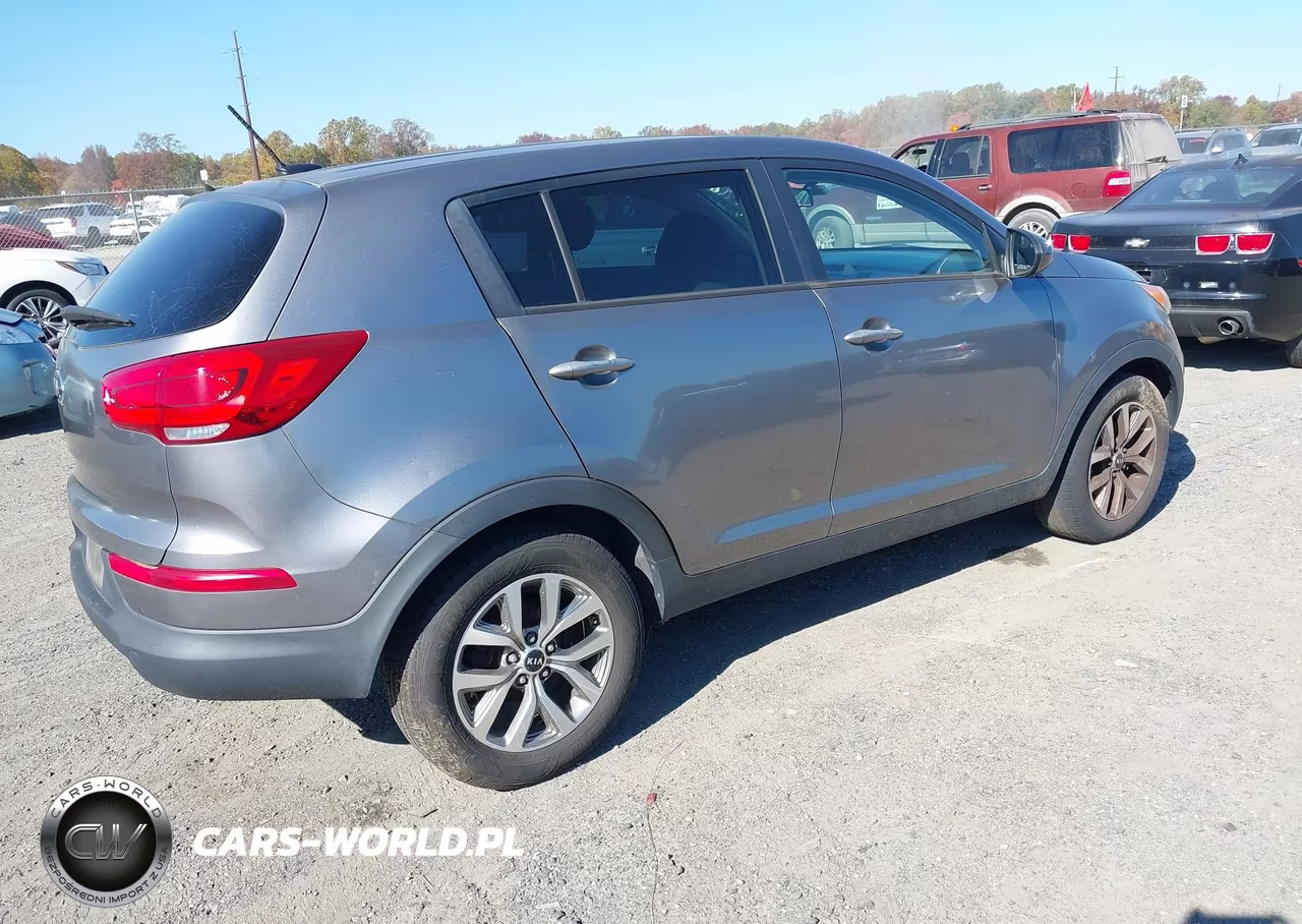 2016 Kia Sportage Lx VIN:KNDPB3AC4G7816861 - 4