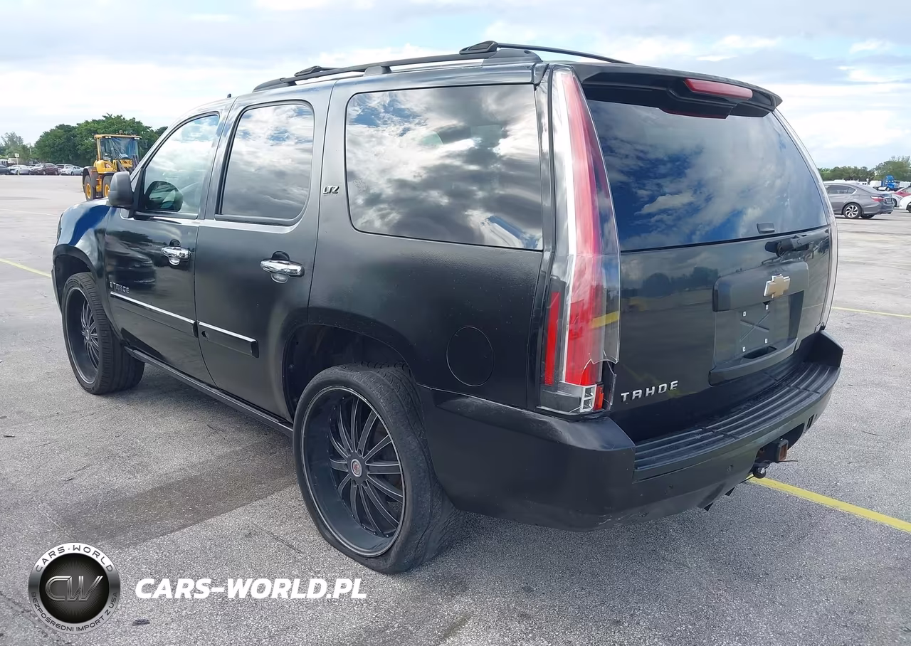 2007 Chevrolet Tahoe Ltz VIN:1GNFC13087R402235 - 3
