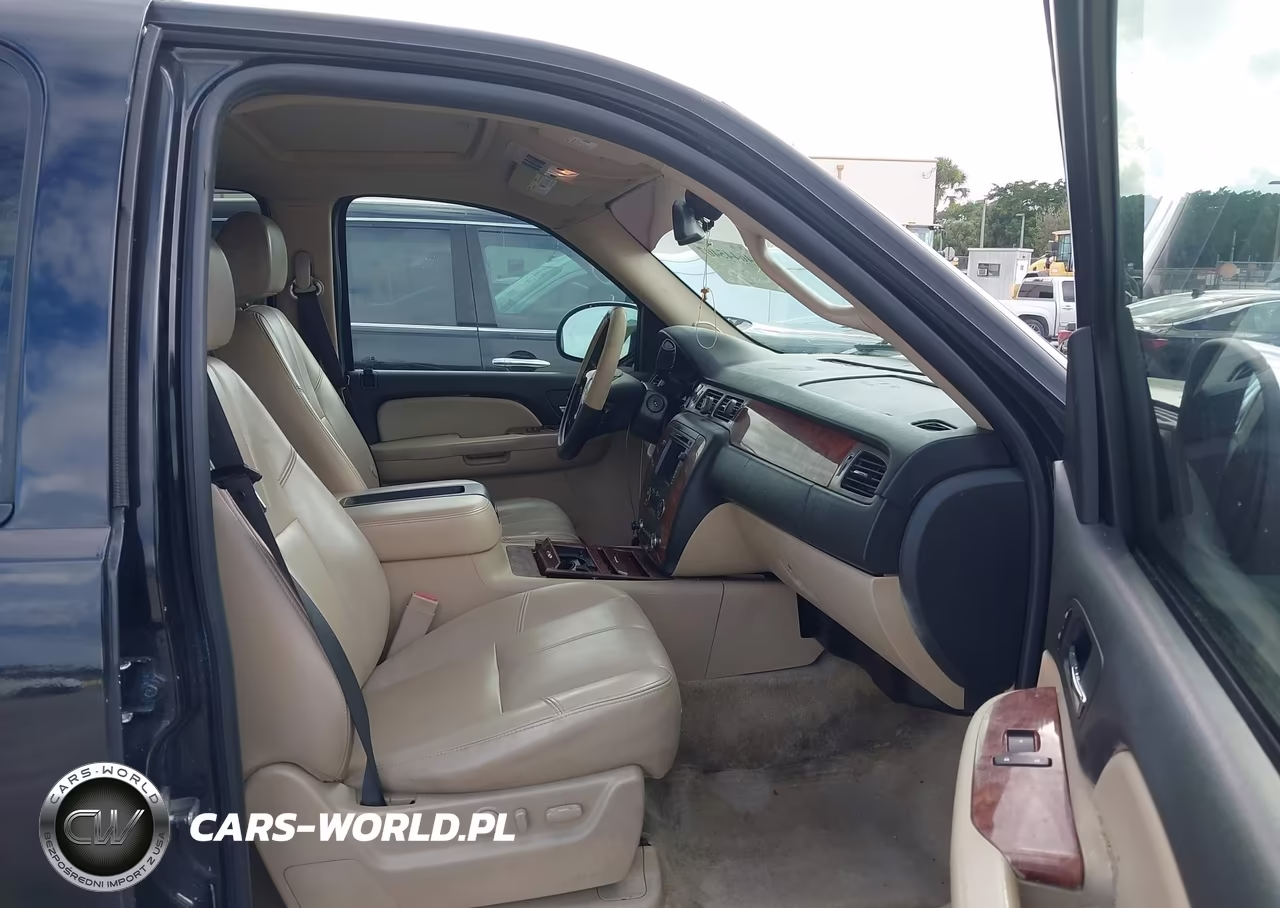 2007 Chevrolet Tahoe Ltz VIN:1GNFC13087R402235 - 5