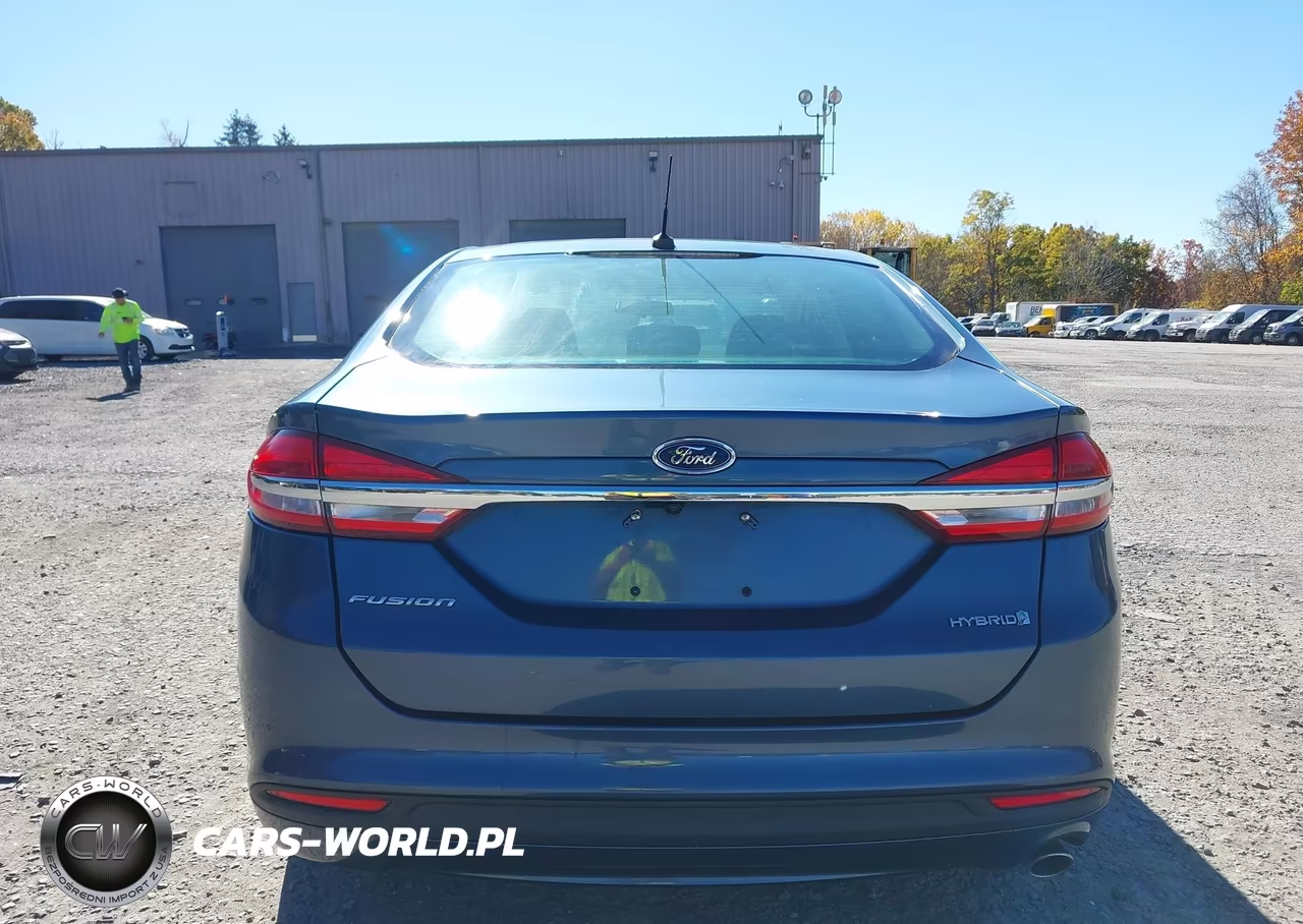 2018 Ford Fusion Hybrid S VIN:3FA6P0UU4JR254322 - 19