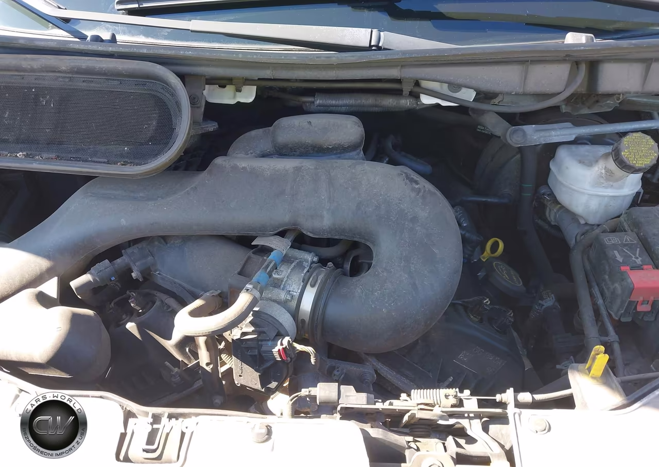 2019 Ford Transit-150 VIN:1FTYE1ZM9KKB43083 - 10