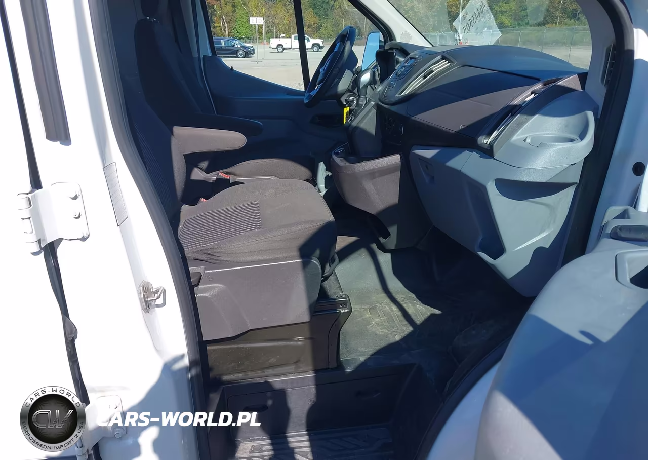 2019 Ford Transit-150 VIN:1FTYE1ZM9KKB43083 - 5