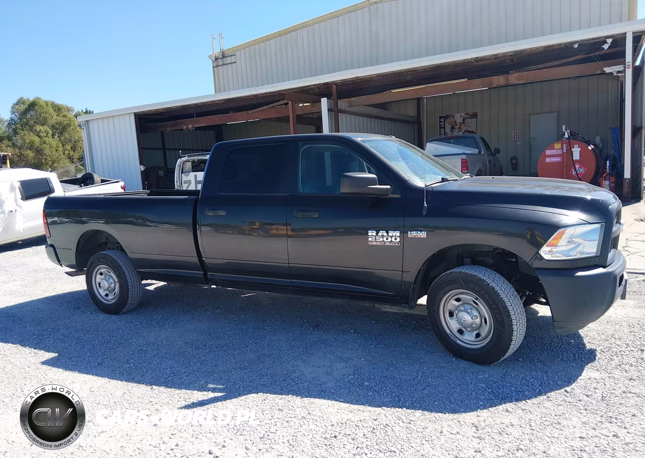 2018 Ram 2500 Tradesman 4X2 8' Box VIN:3C6TR4HT2JG361680 - 13