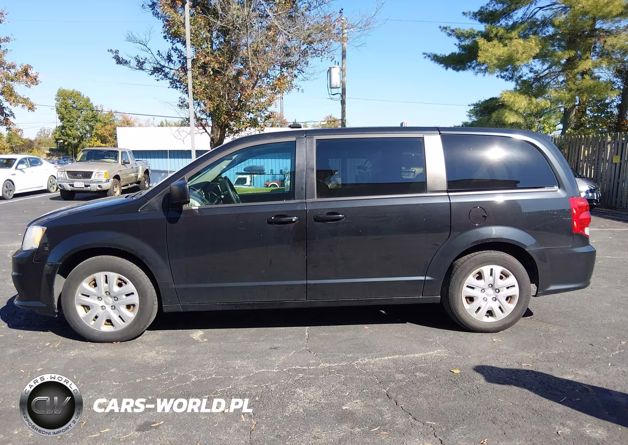 2018 Dodge Grand Caravan Se VIN:2C4RDGBG9JR313019 - 18