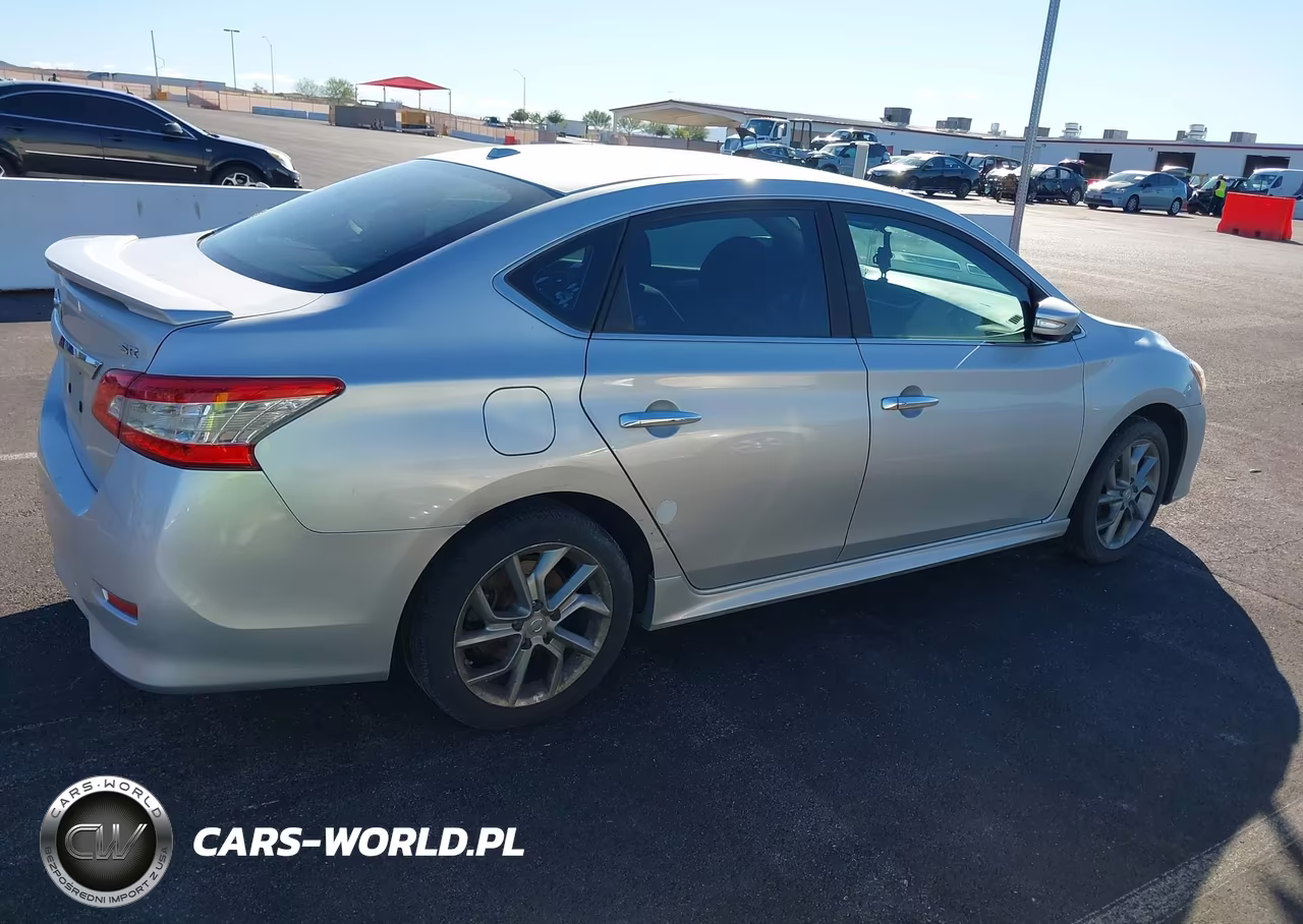 2015 Nissan Sentra Sr VIN:3N1AB7AP2FY336432 - 12