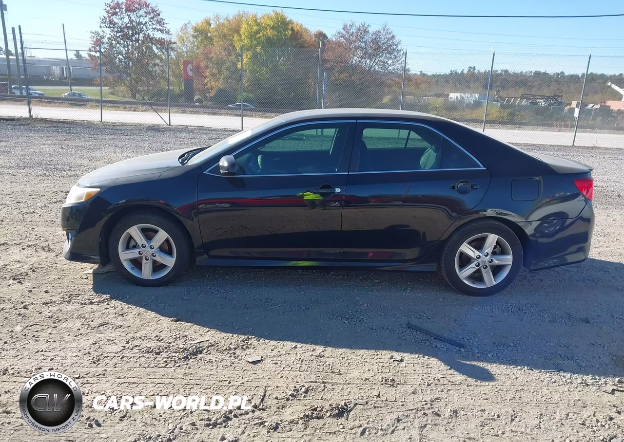2014 Toyota Camry Se VIN:4T1BF1FK8EU734046 - 14