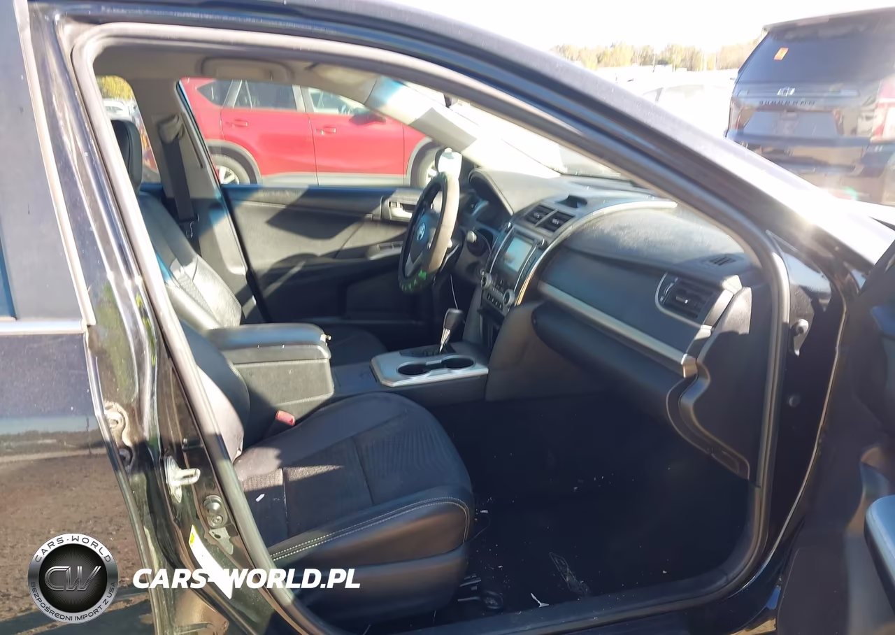 2014 Toyota Camry Se VIN:4T1BF1FK8EU734046 - 5