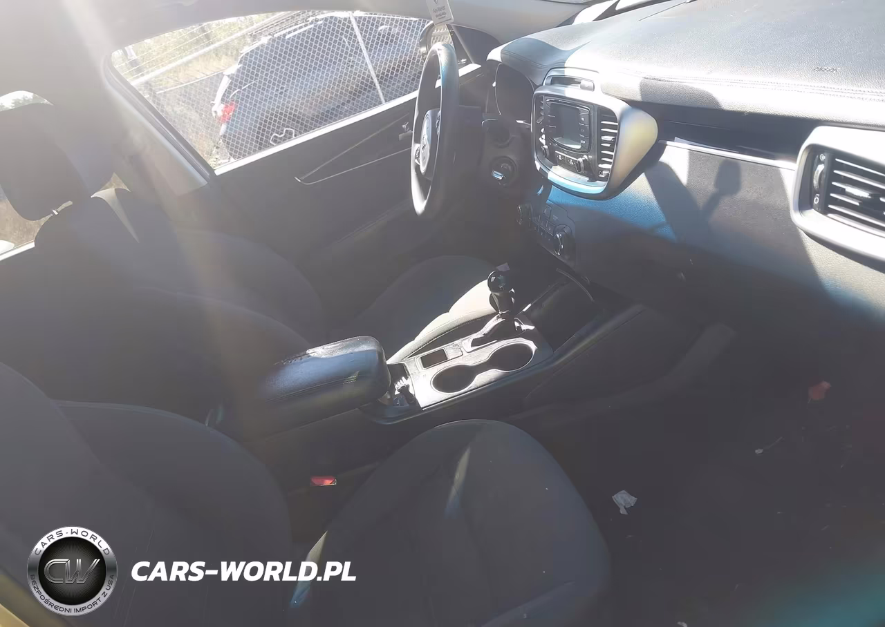 2017 Kia Sorento 3.3L Lx VIN:5XYPGDA57HG207941 - 5