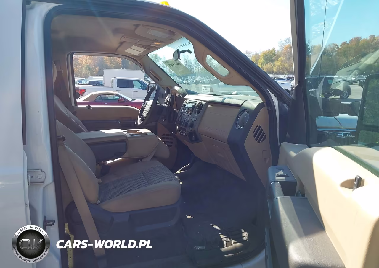 2012 Ford F-250 Xlt VIN:1FT7W2B63CEA20258 - 5