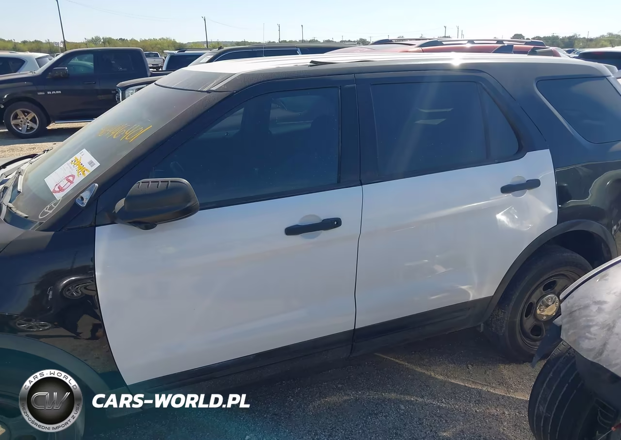 2016 Ford Utility Police Interceptor VIN:1FM5K8AR9GGD16456 - 14