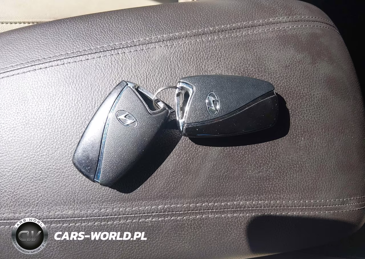 2017 Hyundai Santa Fe Sport 2.4L VIN:5NMZU3LB3HH042068 - 11