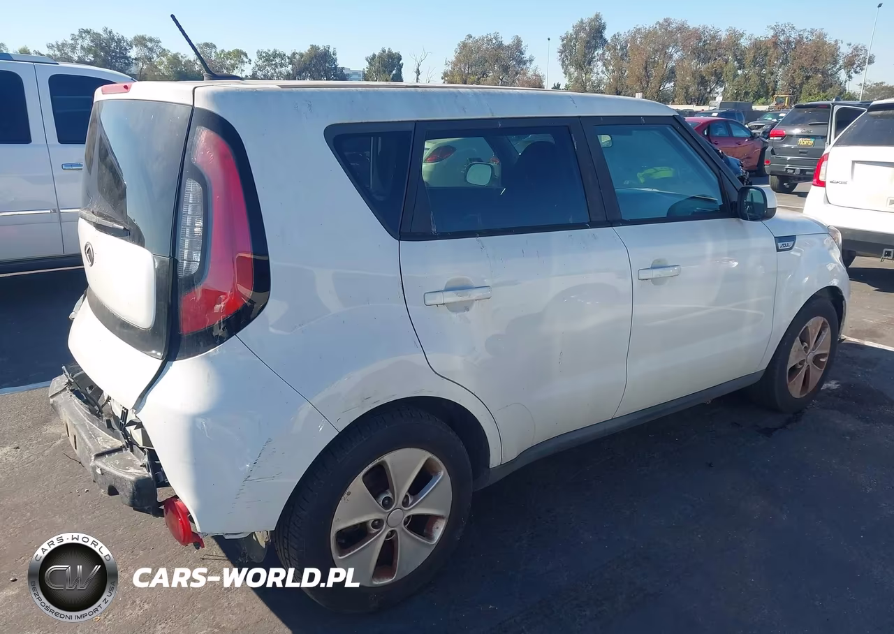 2016 Kia Soul VIN:KNDJN2A28G7320587 - 4