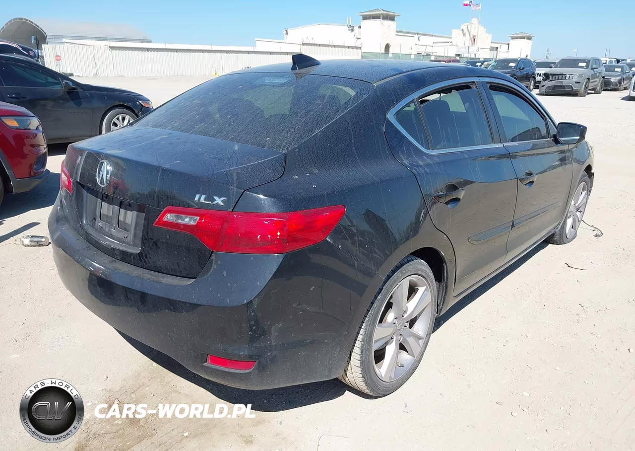 2013 Acura Ilx 2.0L VIN:19VDE1F57DE006444 - 4
