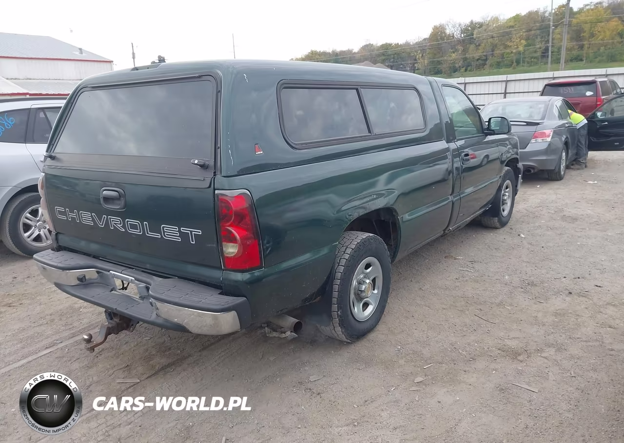 2004 Chevrolet Silverado 1500 Work Truck VIN:1GCEC14T84Z305223 - 4
