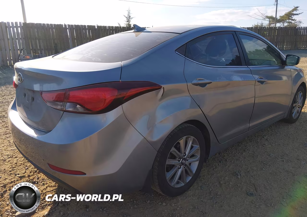 2015 Hyundai Elantra Se VIN:5NPDH4AE4FH633060 - 4