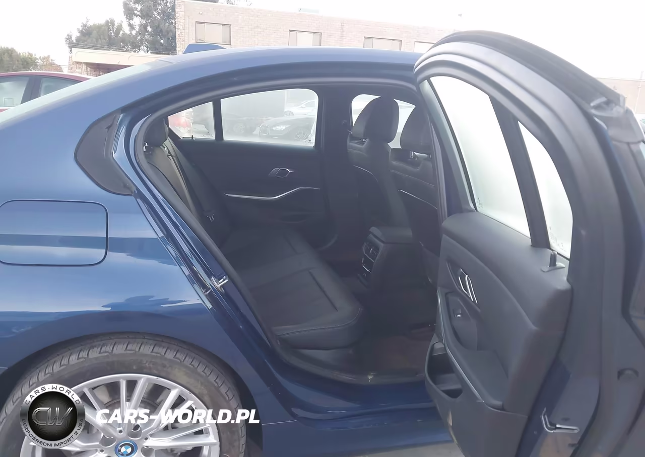 2023 BMW 330E VIN:3MW39FF08P8D34805 - 8