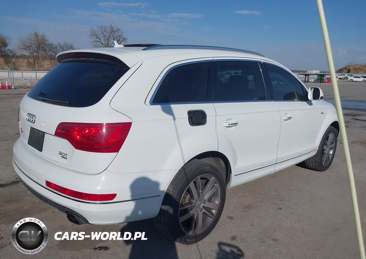 2015 Audi Q7 3.0T Premium VIN:WA1LGAFE3FD029506 - 4