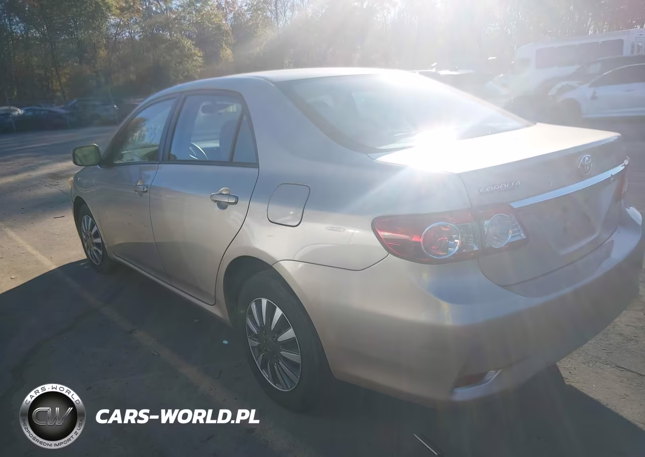 2011 Toyota Corolla Le VIN:2T1BU4EE8BC577831 - 3