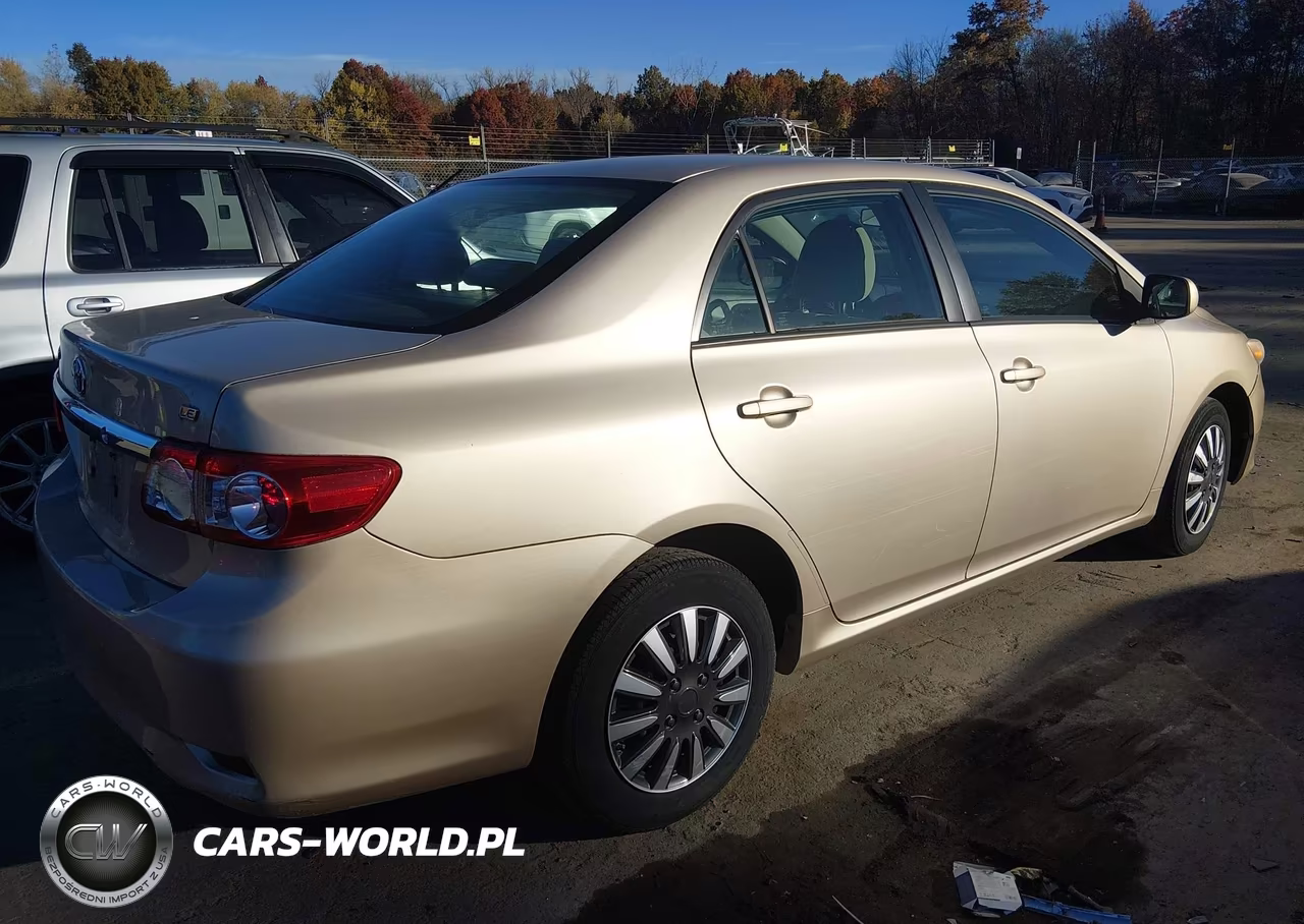 2011 Toyota Corolla Le VIN:2T1BU4EE8BC577831 - 4