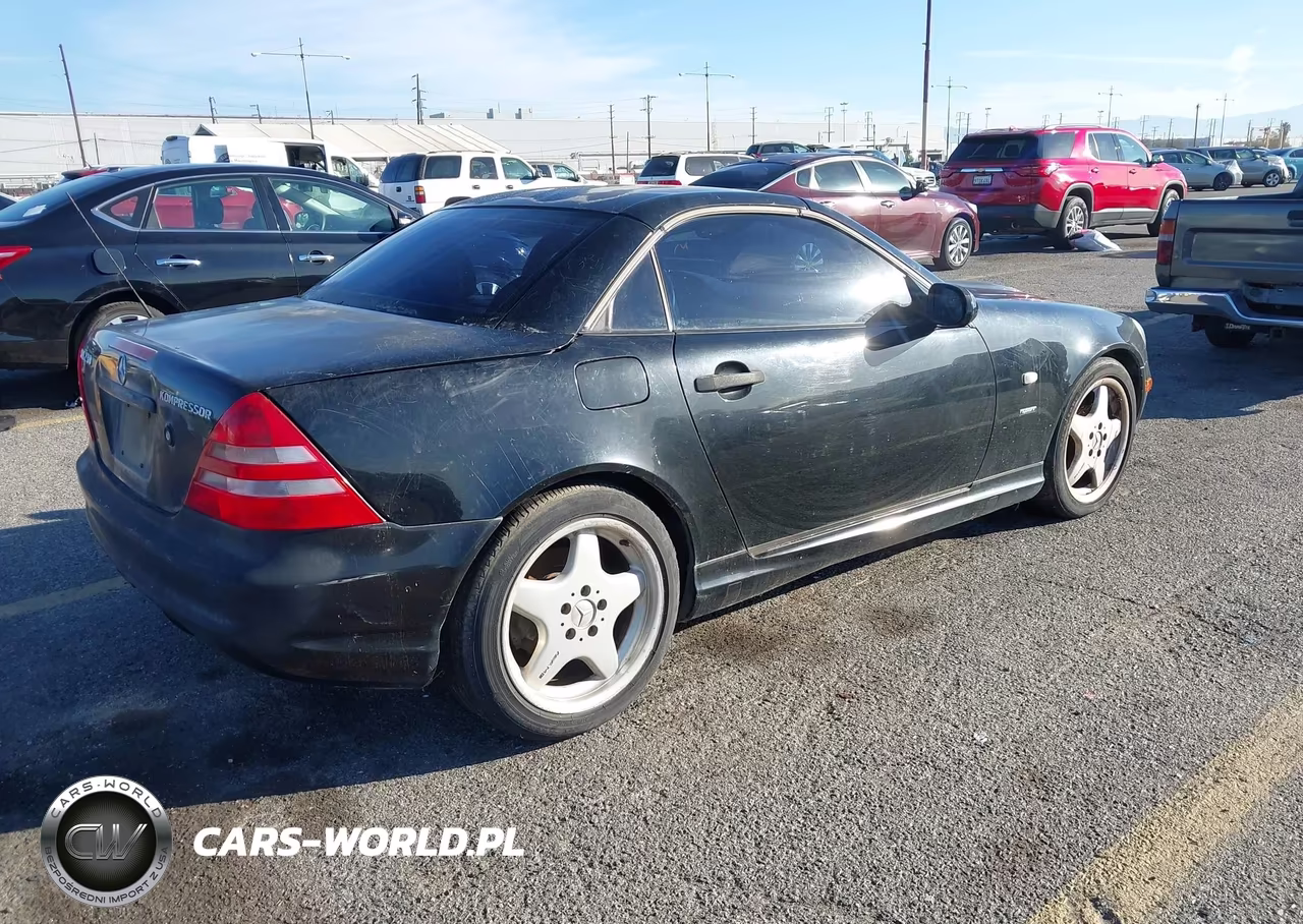 1999 Mercedes-Benz Slk 230 Kompressor VIN:WDBKK47F2XF138066 - 4