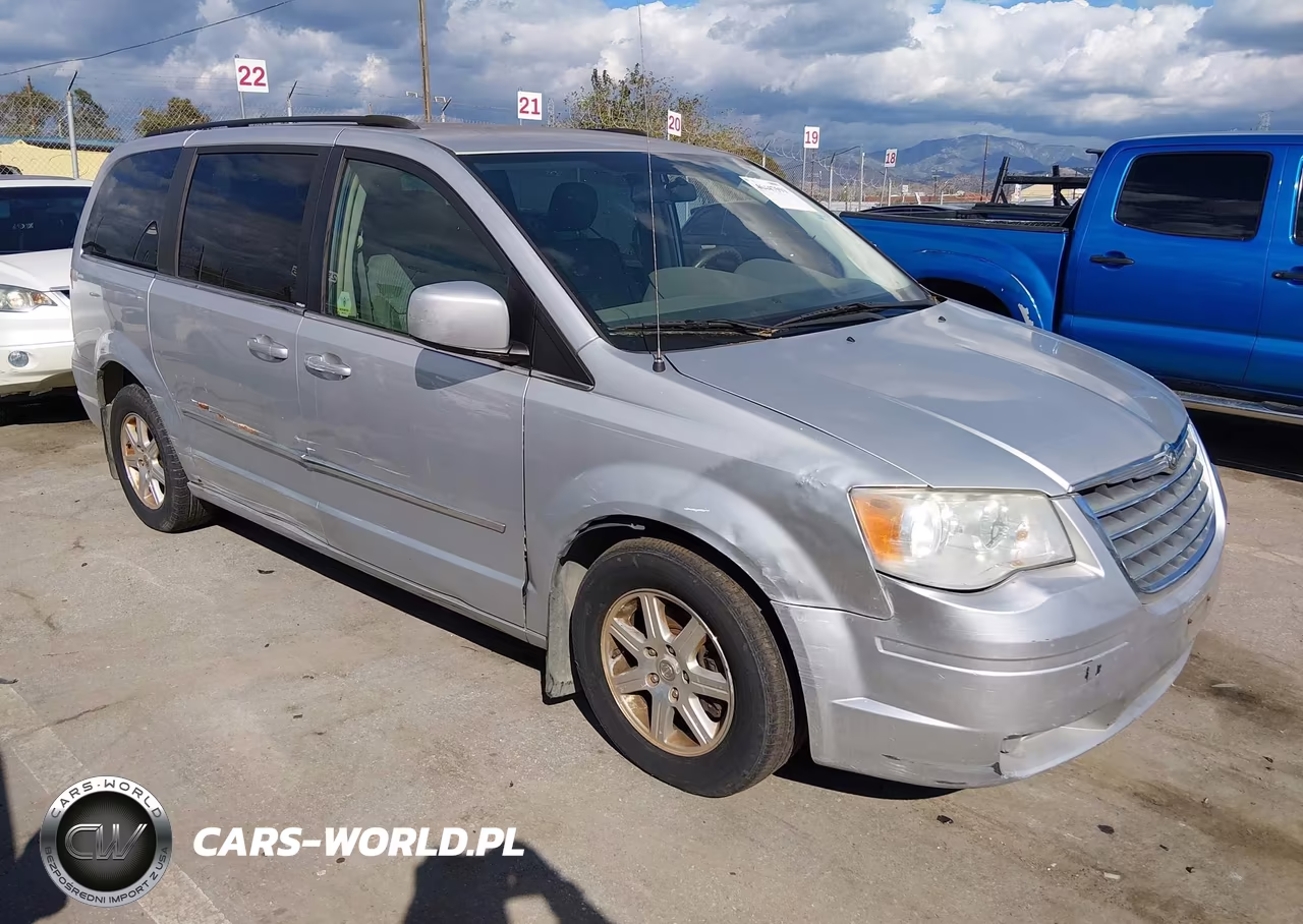 2009 Chrysler Town & Country Touring VIN:2A8HR54189R577797 - 1