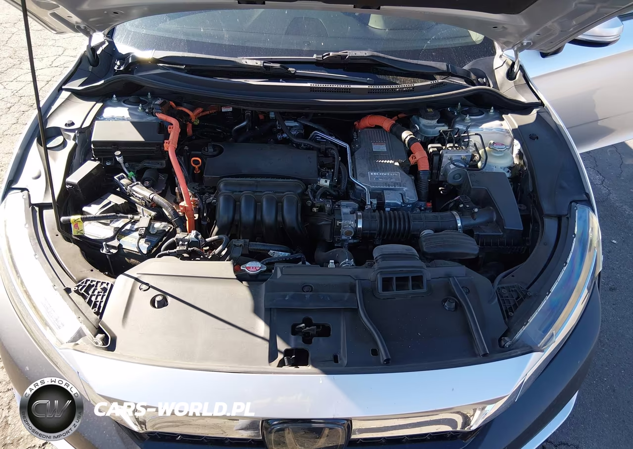 2018 Honda Clarity Plug-In Hybrid Touring VIN:JHMZC5F39JC015026 - 10