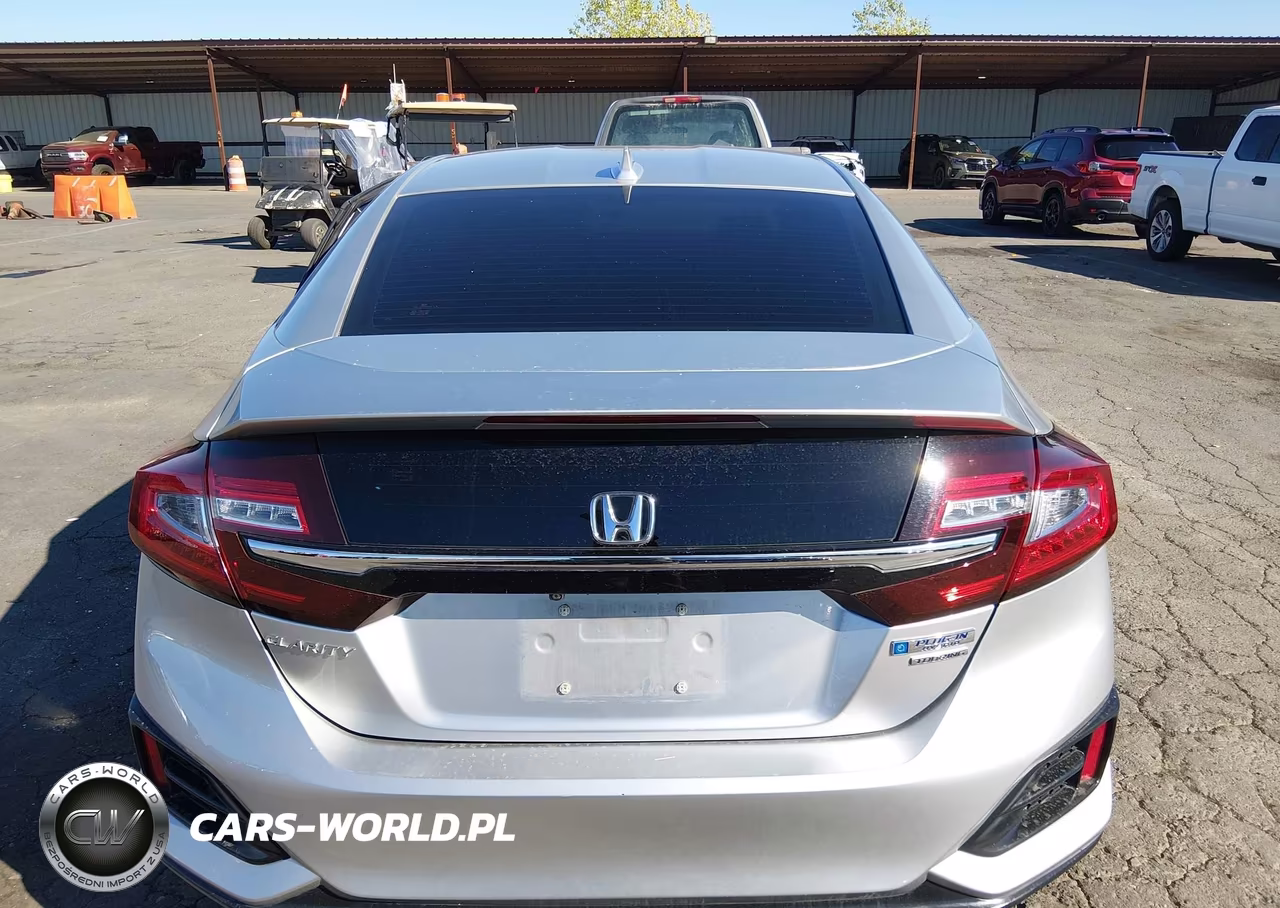 2018 Honda Clarity Plug-In Hybrid Touring VIN:JHMZC5F39JC015026 - 16