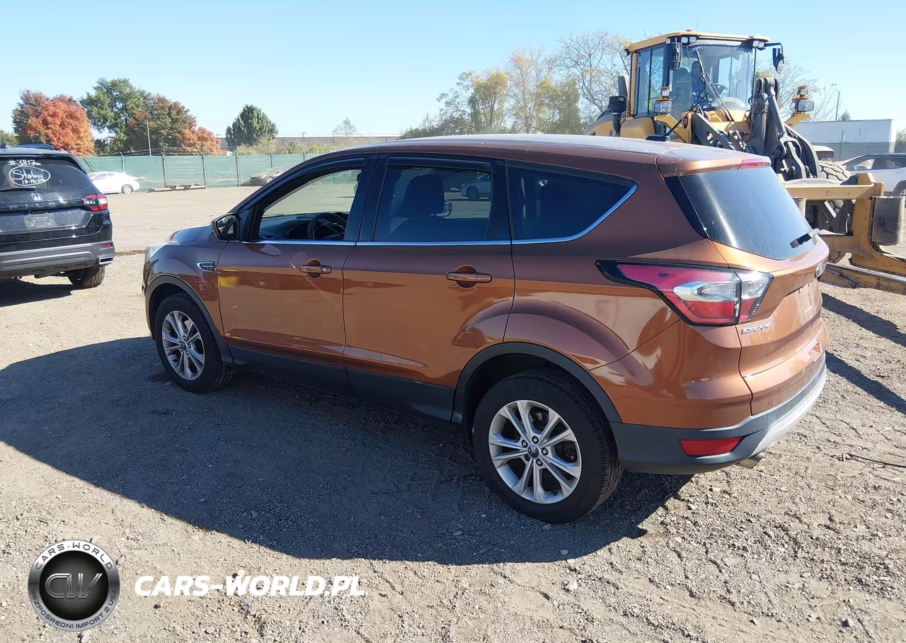 2017 Ford Escape Se VIN:1FMCU9GD3HUD15213 - 3