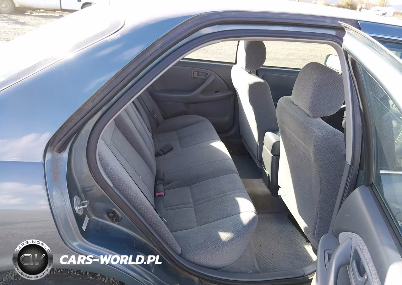 2000 Toyota Camry Le VIN:JT2BG22K1Y0428307 - 8