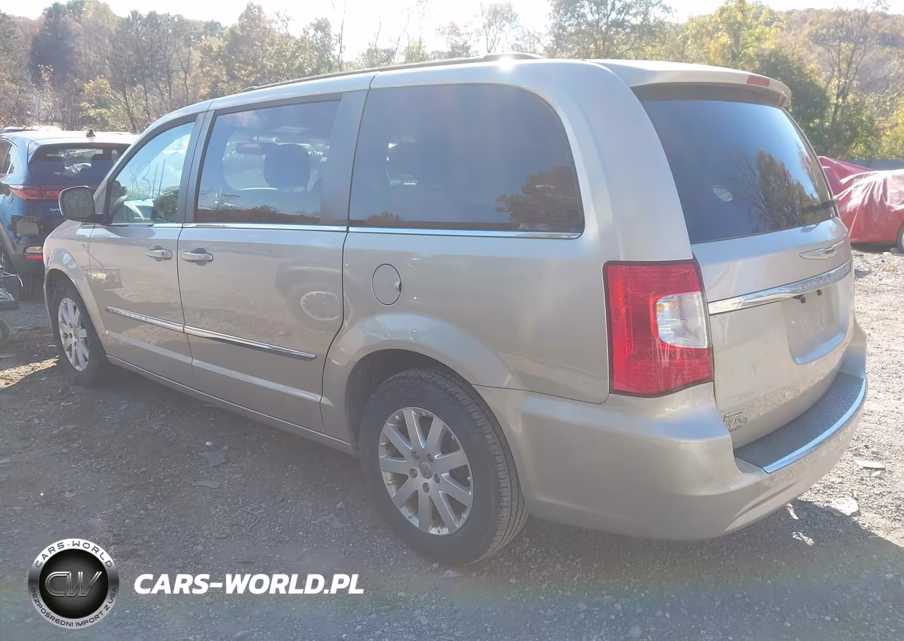 2016 Chrysler Town & Country Touring VIN:2C4RC1BG5GR229000 - 3