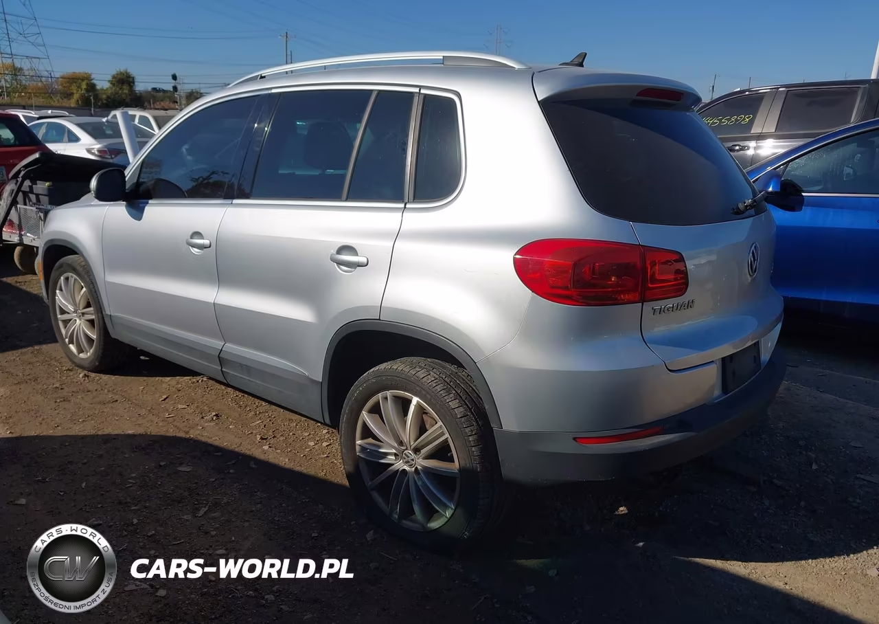 2012 Volkswagen Tiguan Se VIN:WVGBV7AX6CW593701 - 3