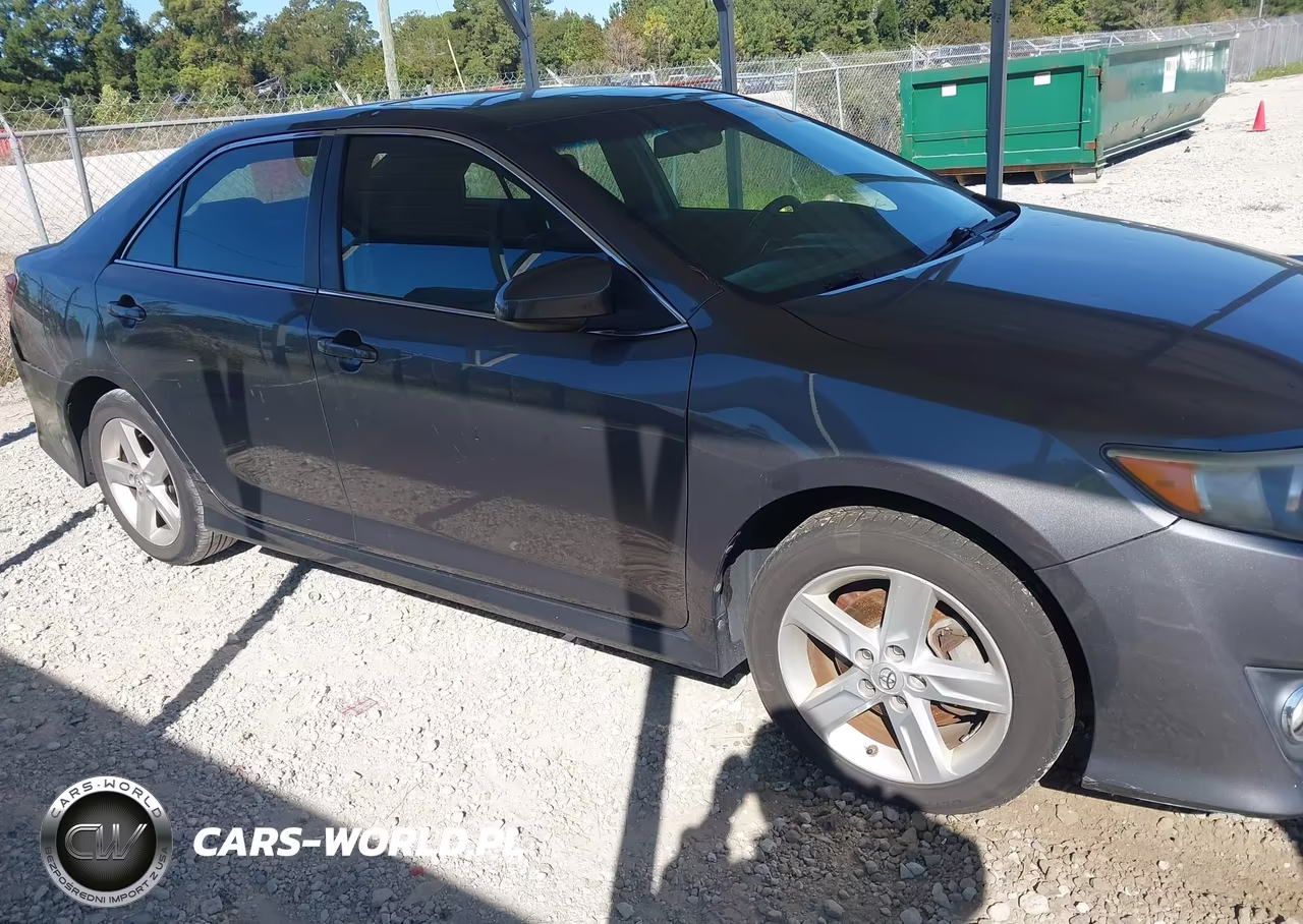 2014 Toyota Camry Se VIN:4T1BF1FK3EU750087 - 13