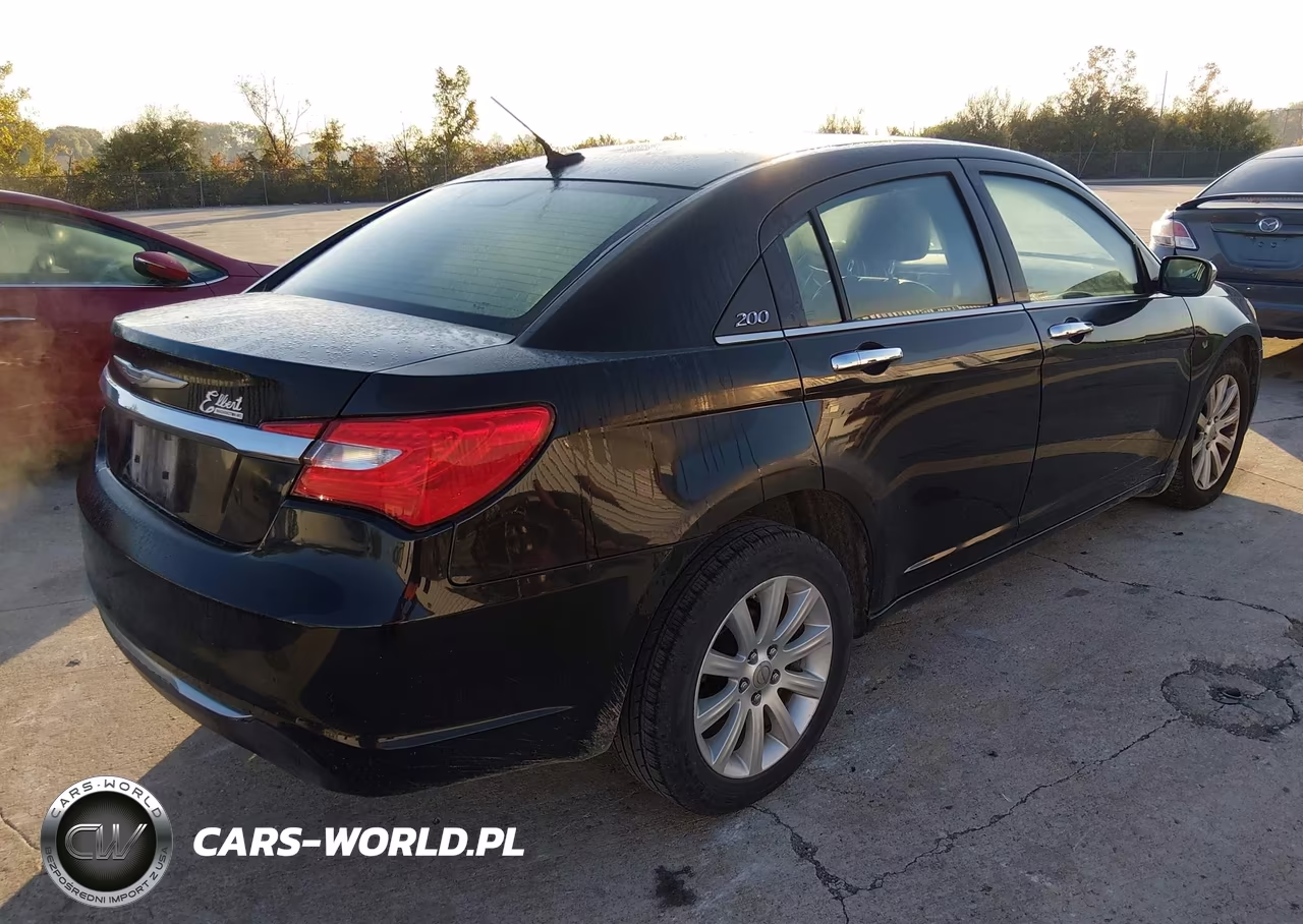 2014 Chrysler 200 Limited VIN:1C3CCBCG8EN134570 - 4